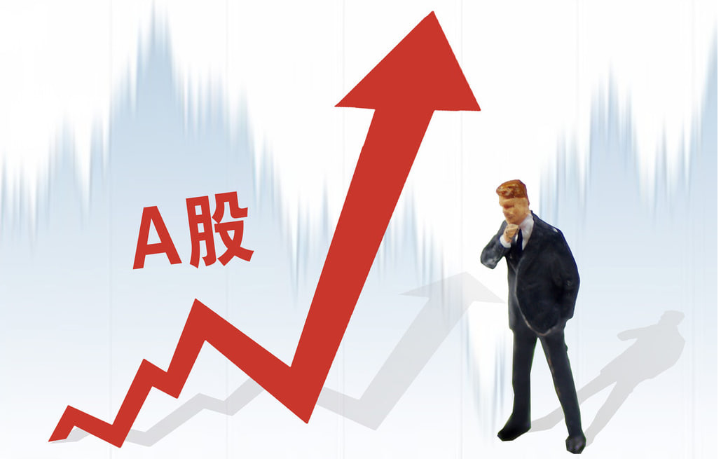 金牌配资 一天成交4.67亿港元！全球仅一款的“龙形”高珠首次亮相！高珠市场持续活跃 中国藏家盯上“儿童礼赠”